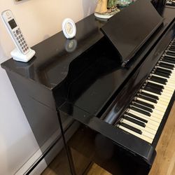 Vintage Upright piano 1915