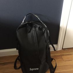 Authentic supreme backpack Need Gone