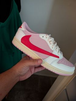 Jordan 1 travis Scott tropical pink