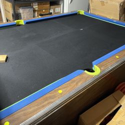 Billiards Coin Operated Glow In The Dark Pool Table