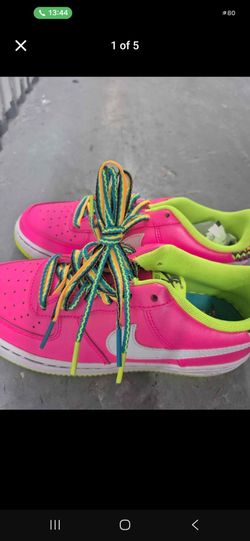 Limited edition pink NIKE shoes sneakers size 7 women boys size 4