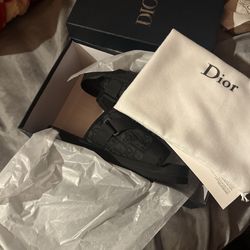 Dior slides
