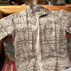 Large Columbia Shirt New With Out Tags