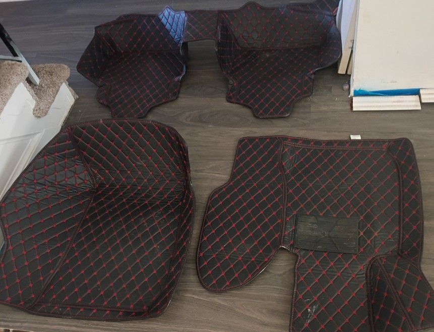 Mercedes C250 (contact info removed)-2019 Floor Covers