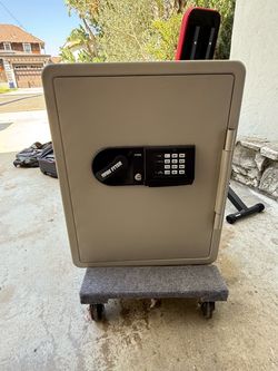 Metal, fire proof safe