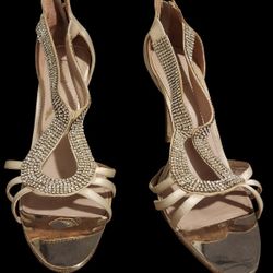 Glint 11M Ivory Metallic Rhinestone Stiletto