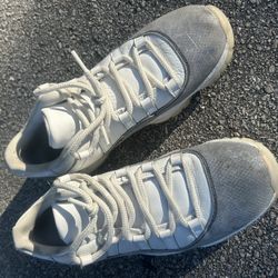 Jordan 11 Low Men’s Size 12