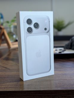 NEW iPhone 17pro 256GB Silver