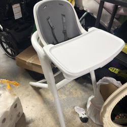 4moms High Chair Perfect Condition 