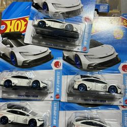 Hotwheels Prius Diecast Car 