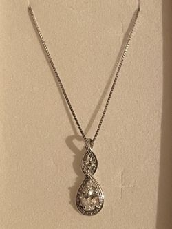 Kay Jeweler sterling silver infinity necklace