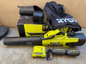Ryobi 40v 2-in-1 Blower and Mulcher kit, with two 4.0ah batteries and charger