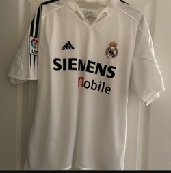 Real Madrid 2004/2005 Jersey