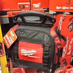 MILWAUKEE PACKAOUT 15" STRUCTURED TOOL BAG