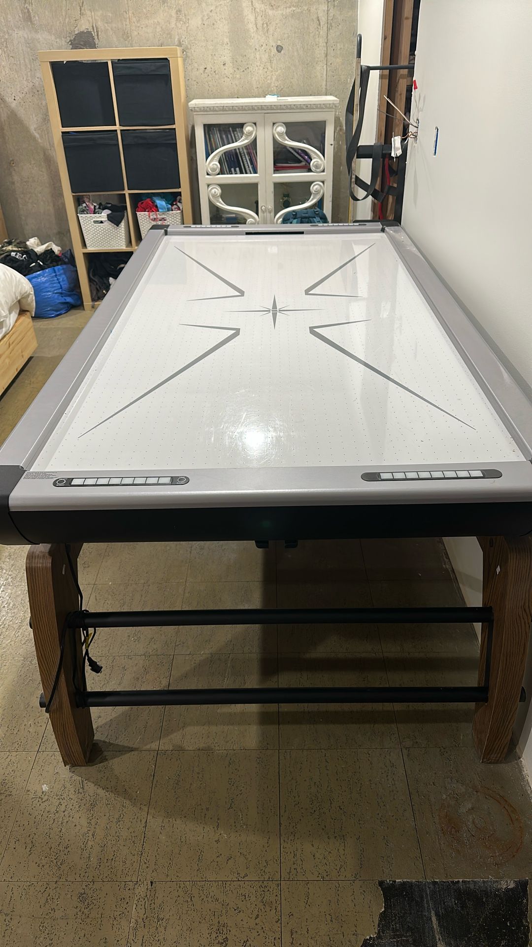 Air Hockey Table