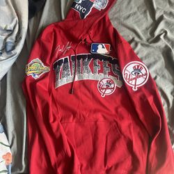 🔥🔥🔥 Yankees pullover