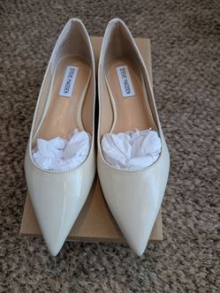 Steve Madden Meryl patent leather beige/bone ballet flat 7.5 Never Worn
