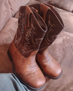 Kids boots