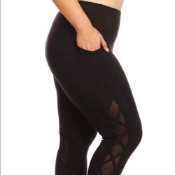 WOMENS BLACK SHOSHO LEGGINGS.  SIZE MEDIUM