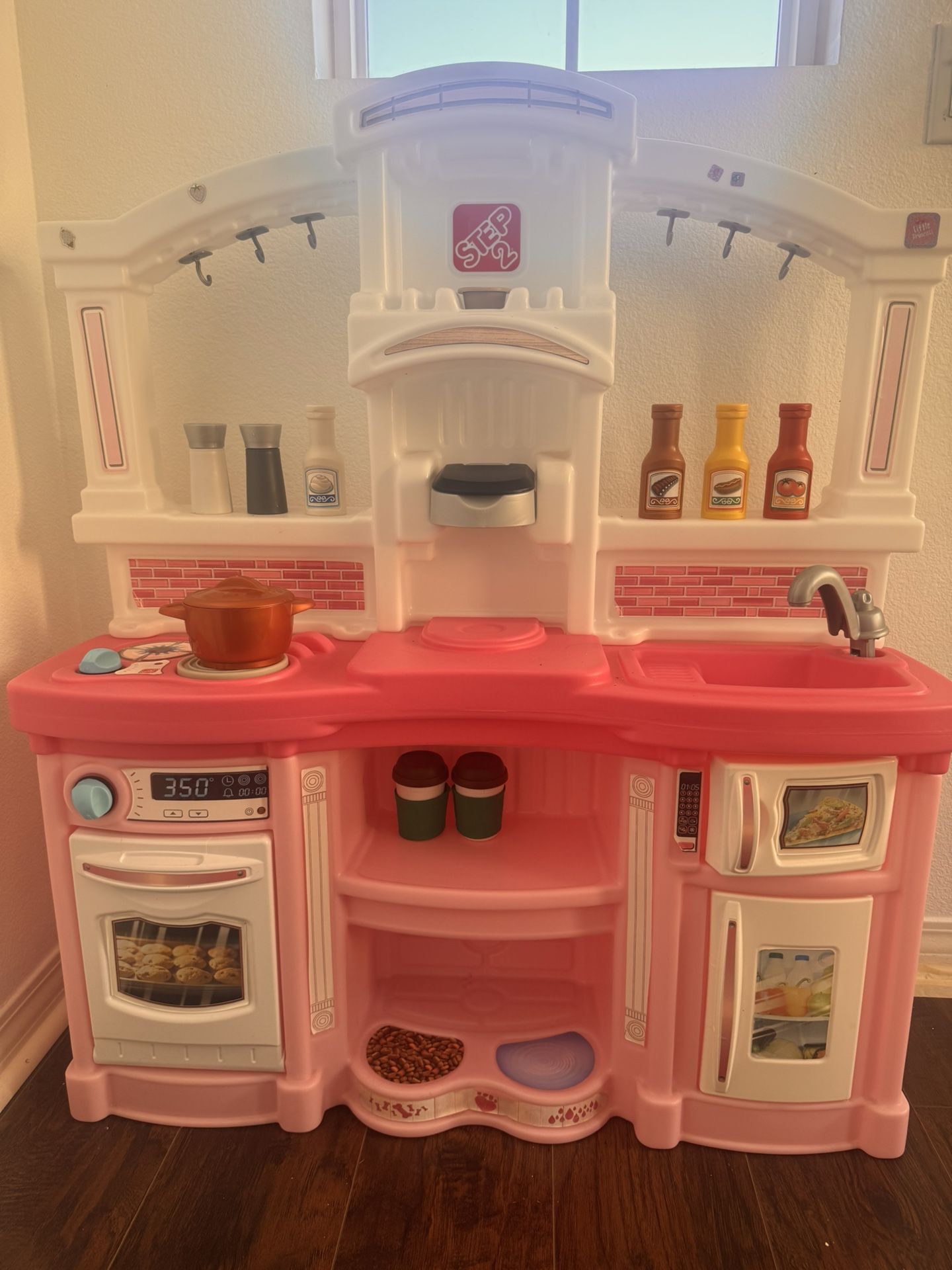 Kids Kitchen - Step 2