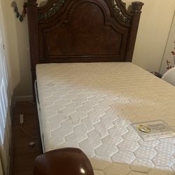 Bed And Frame Queen Size $2500 Retail 