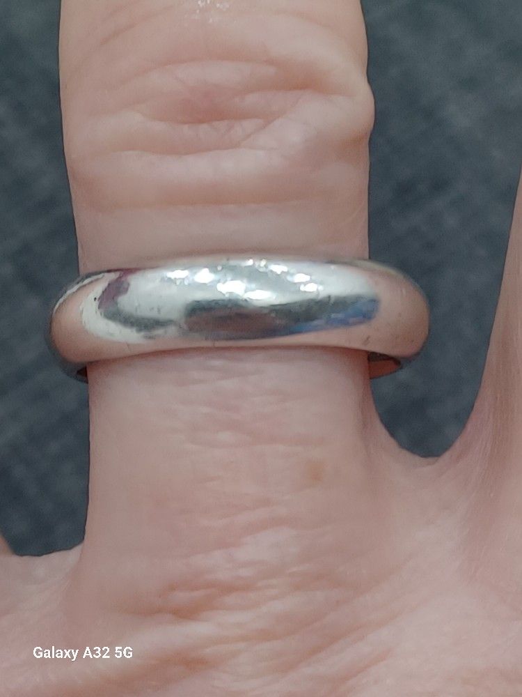 Vtg.Designer ROSS- SIMONS- sterling Silver  Band Ring- Sz9