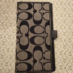 Coach Bifold Checkbook/card Holder