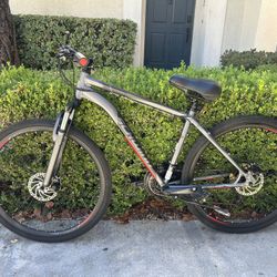 Schwinn Hybrid Bike
