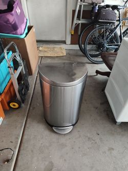 Trash can