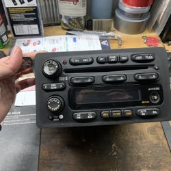 Pontiac Vibe Oem Radio
