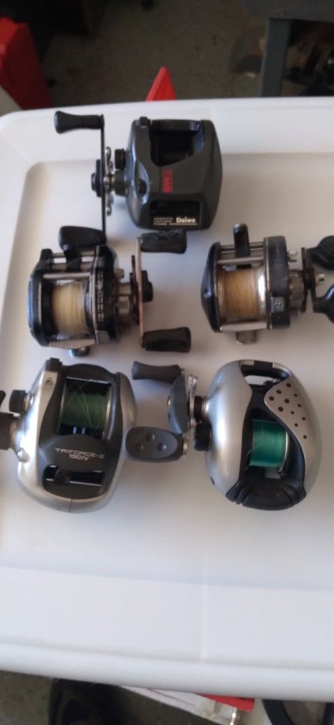 5 BAIT CASTING REELS