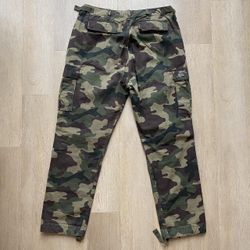 Men’s Obey Ripstop Baggy Cargo Camo Pants 