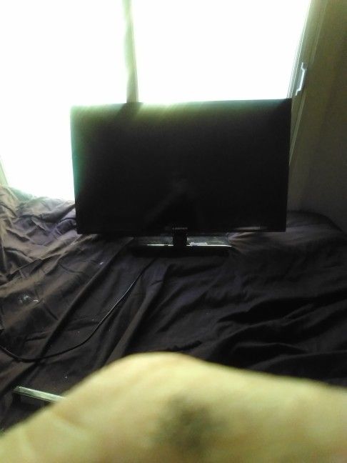 Element Big Flatscreen Tv