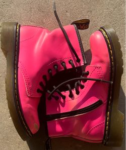 Doc Marten leather lace up boots for girls