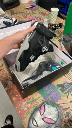Jordan 4 ‘Black Canvas’ size 8M