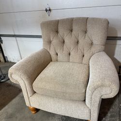 Comfy Decorative Fabric Arm Chair