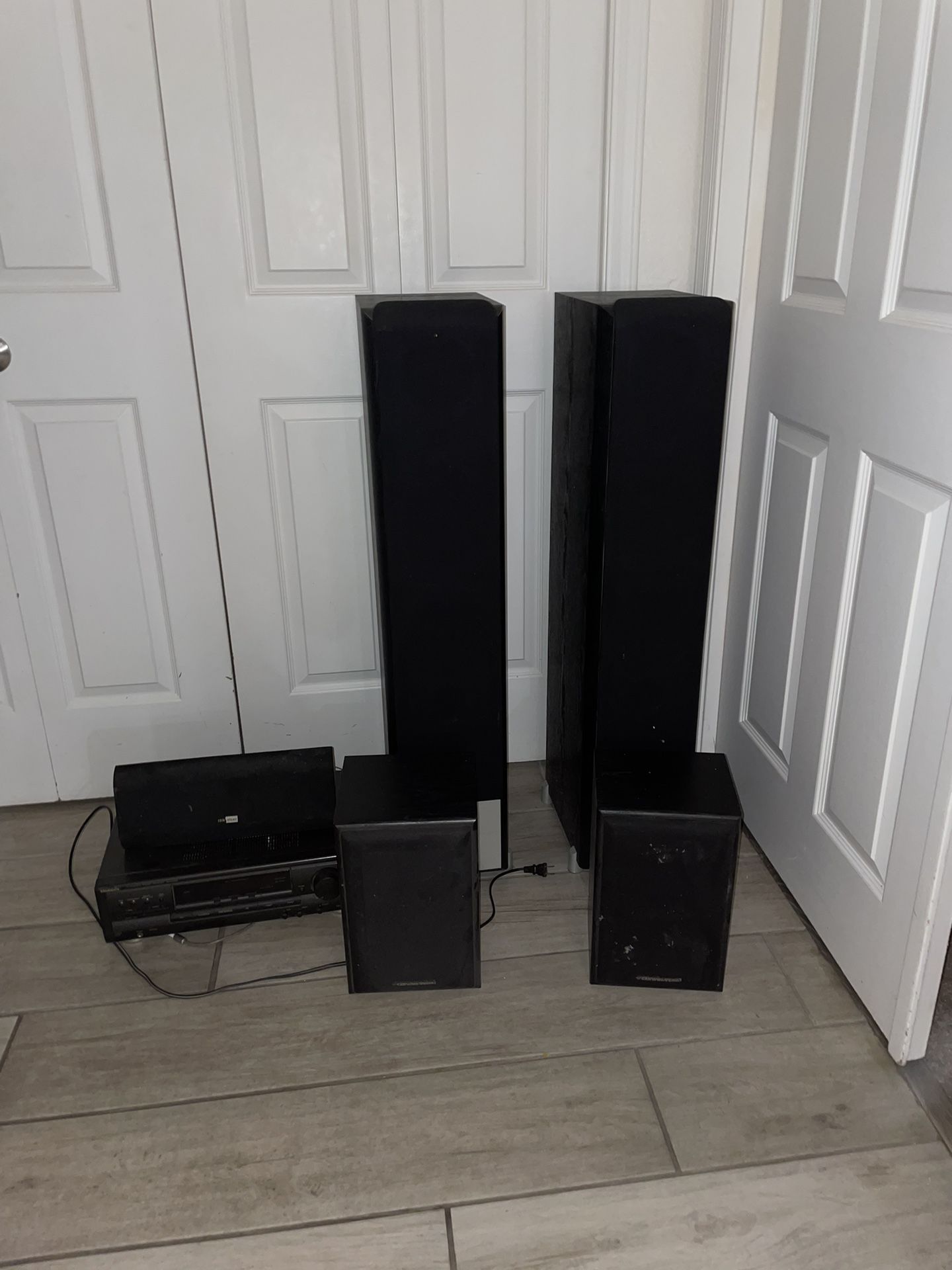 Fully Functional Sound System Stereo System 