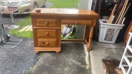 HIGH QUALITY WOODEN DESK , 44” L x 31” T x 18” D