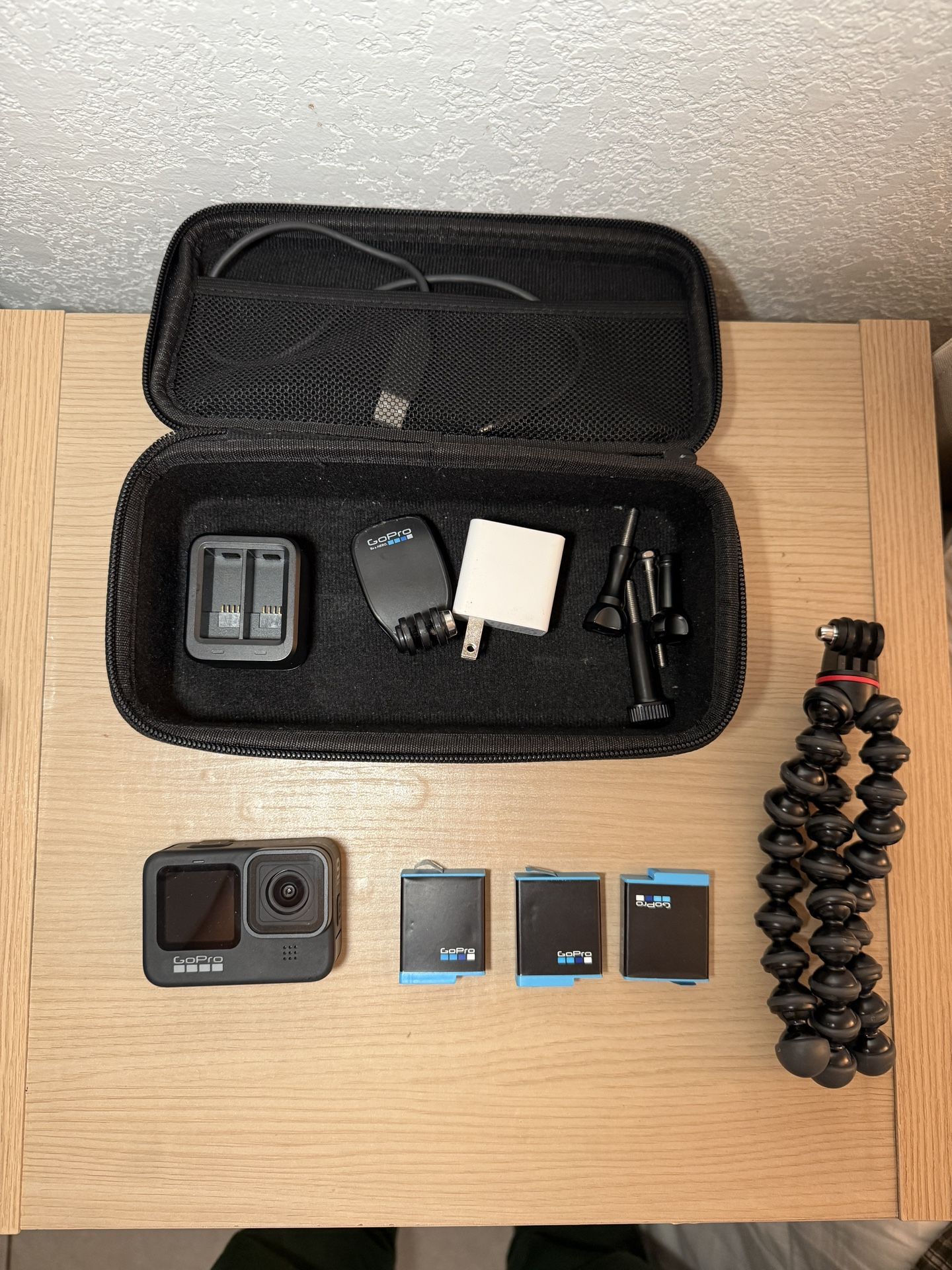 Go pro 9 Black (extra essentials Included