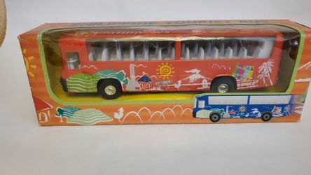 Die-Cast Metal Philippine tourist bus pull back action