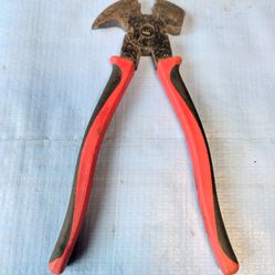Fence Pliers/Staple Puller 