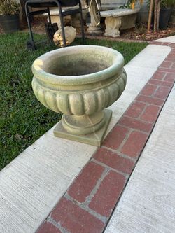 Nice pot $15 - 18” High