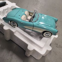 Chevrolet Corvette 1956 Toy Collectible 