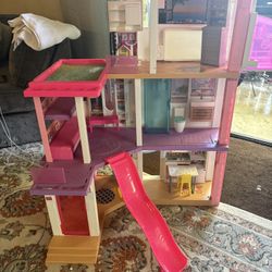 Barbie Dream House 