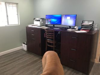 Free Desks