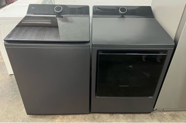LG Washer And Dryer Set