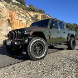 2022 Jeep Gladiator