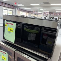 Samsung Bespoke Over-the-Range Microwave 2.1 cu. ft me21d