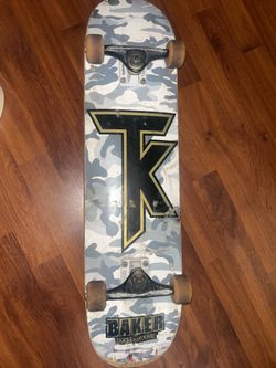 Baker board size 8.0 Complete Skateboard - Terry Kennedy TK Camo / Thunders / Spitfires