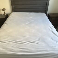 Queen Size Bed With Frame And Side Drawer
